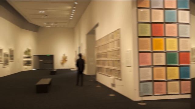 Bellevue Arts Museum Tour: The 'Positive Fragmentation' Exhibit смотреть онлайн