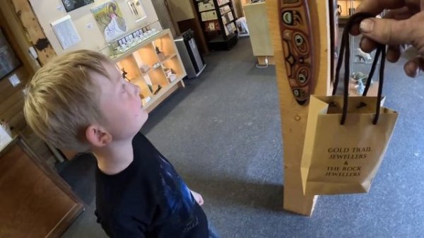 3 Days Camping, Hiking Glaciers & Exploring Alaska & Yukon