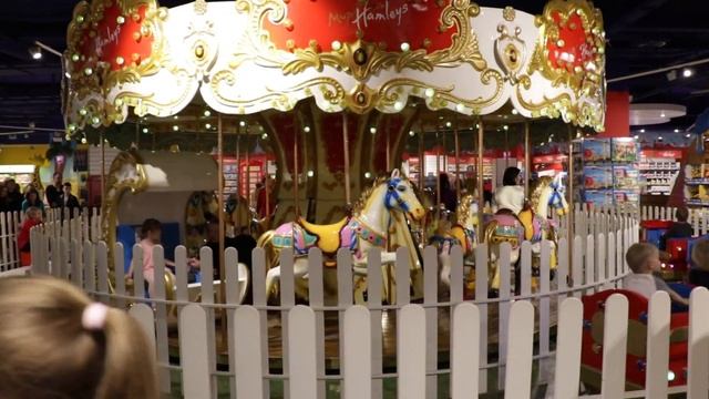 Центральный Детский Магазин. Карусель смотреть онлайн