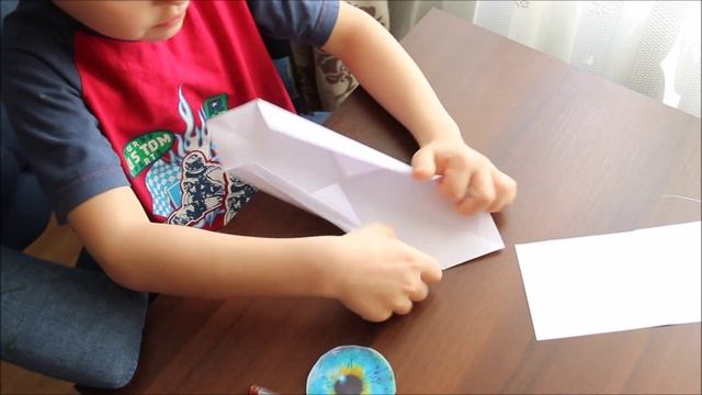 Агент Денис складывает мистический глаз (оригами) смотреть онлайн