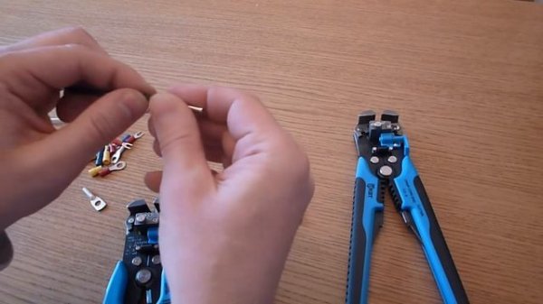 Автоматический многофункциональный инструмент для снятия изоляции WS-04A (KBT) и WS-04B (KBT)