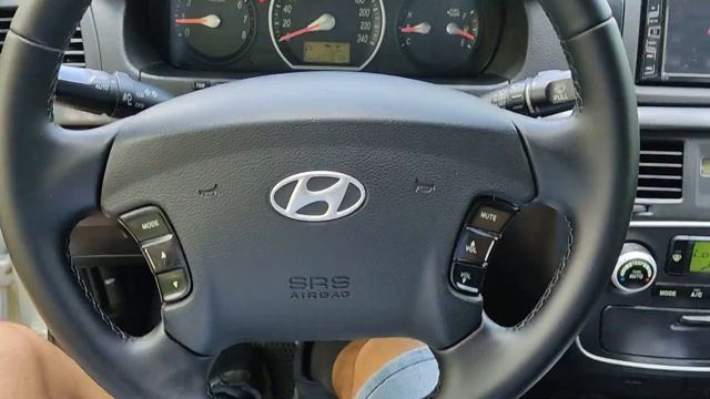 Hyundai Sonata NF 2.4L, AT - обзор, продажа автомобиля #1 смотреть онлайн