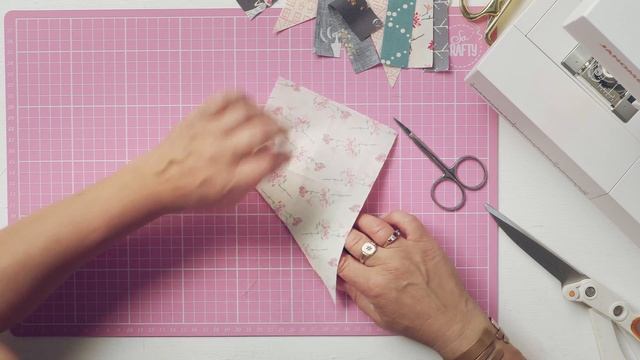 Easy Sew Pennant Patchwork Pattern смотреть онлайн
