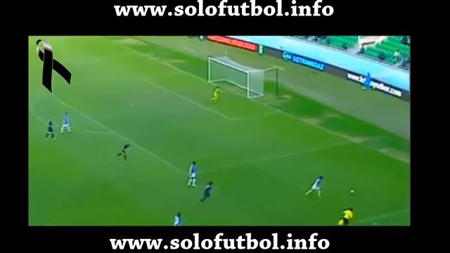 !!Muere Futbolista Nigeriano!! tras desplomarse en el campo смотреть онлайн