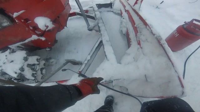 ДТ75, крепление бульдозерного отвала, видео по просьбе Николая. смотреть онлайн