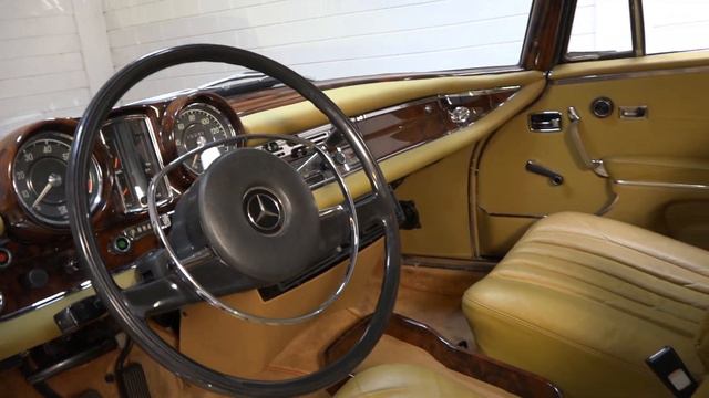 Mercedes-Benz 280SE 1971 -VIDEO- www.ERclassics.com смотреть онлайн