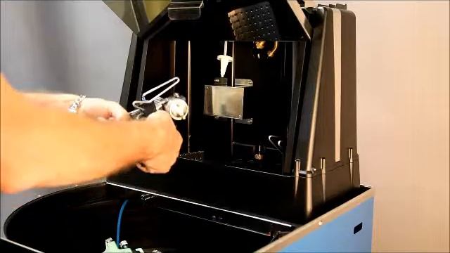 Установка краскораспылителя для промывки в Drester DB. смотреть онлайн