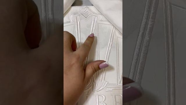 Вышивка белыми нитями на белом постельном белье. смотреть онлайн