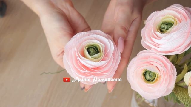 РАНУНКУЛЮС из ГОФРИРОВАННОЙ БУМАГИ мк | КРАСИВЫЕ ЦВЕТЫ из БУМАГИ своими рукам смотреть онлайн