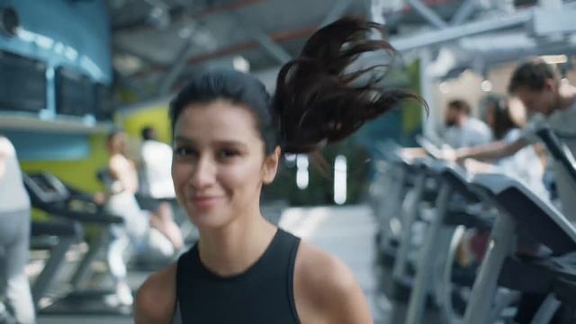 Равшана Куркова | Жизнь – в движении | Reebok смотреть онлайн
