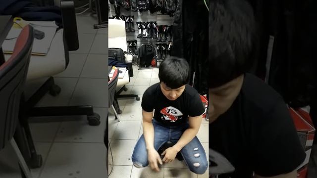 День 6. Качественно больше не получается. Делаем разыми хватами отжимания смотреть онлайн