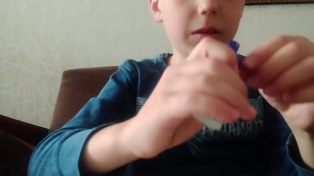 Что находится в моей зажигалке найденой на улице чпек😉😉🙂☺😜😝.Я её собрал и разобрал смотреть онлайн