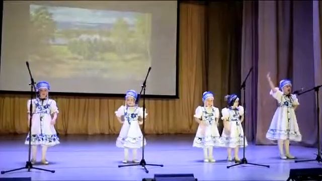 Выступление в сарафанчиках "Валюша" гжель и кокошниках "Инна" смотреть онлайн