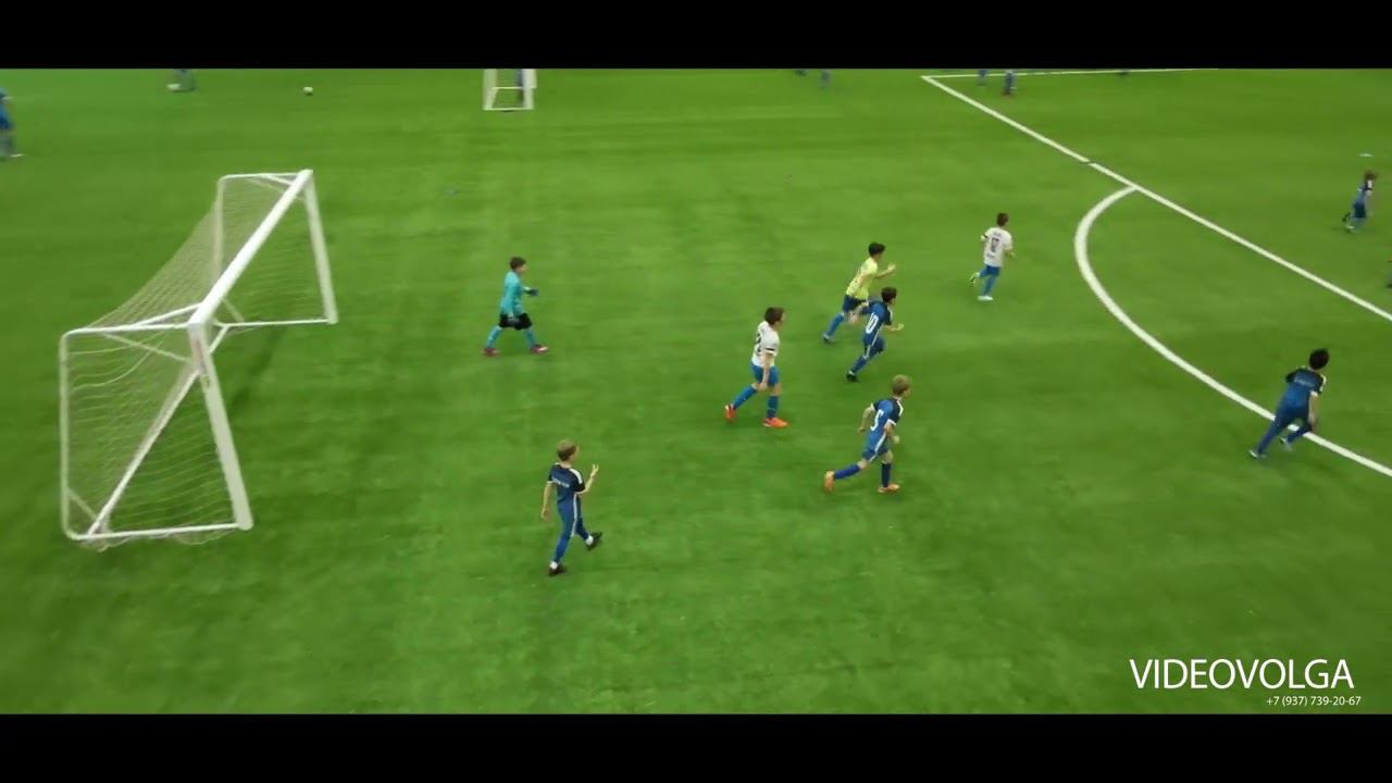 Футбольная тренировка в манеже смотреть онлайн