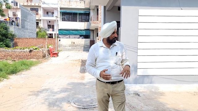 200 Yards Plot in Old City Area Opposite kharar Bus Stand @18000 Per Yards Only смотреть онлайн