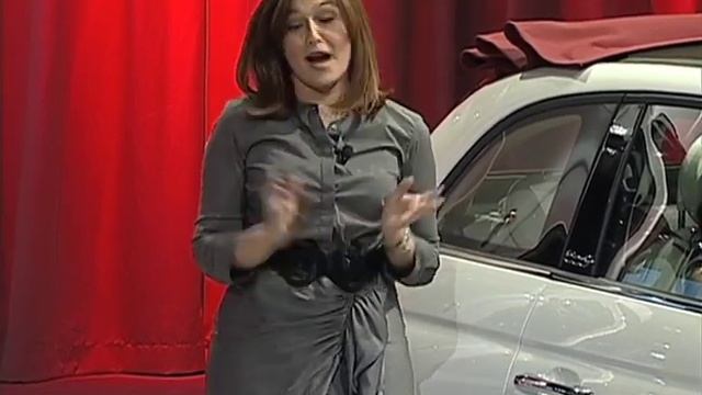 Fiat 500 Cabrio Reveal at the 2011 New York Auto Show смотреть онлайн