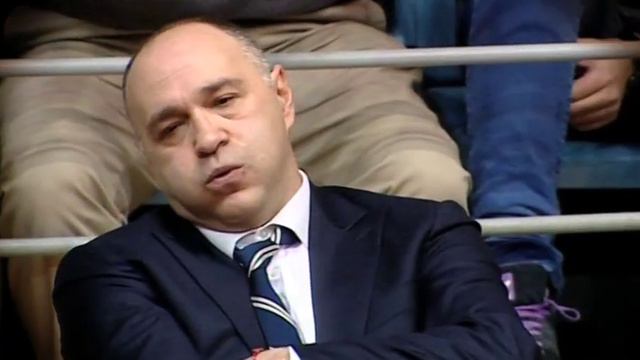 Pablo Laso, mejor entrenador 2012-13 смотреть онлайн