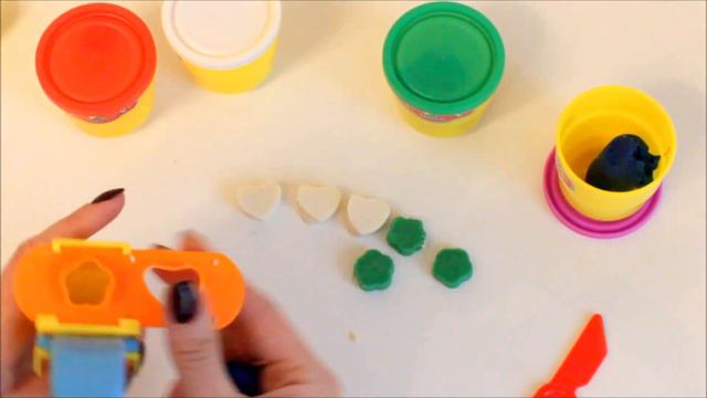 УЧИМ ЦИФРЫ,ЦВЕТА.Вырезаем формы из пластилина/LEARNING NUMBERS,COLORS.Cut out shapes from clay смотреть онлайн