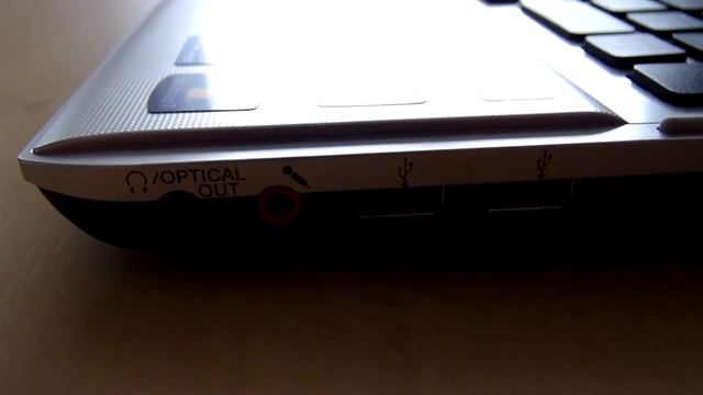 Sony Vaio F-Series Close-up Video - VPCF11M1E/H - VPCF1 Series смотреть онлайн