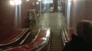 переход со станции комсомольская кольцевой линии в метро москвы на казанский вокзал