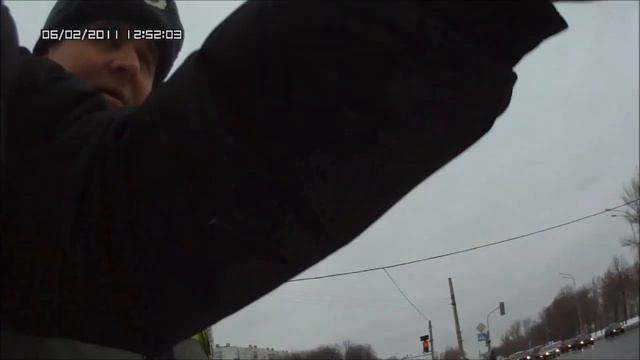 Разговор с ГИБДД ( 06.02.2011 ) Пулковское шоссе - 2 смотреть онлайн