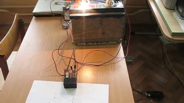 Двойное реле паузы заднего омывателя для переключение света между фарами. смотреть онлайн