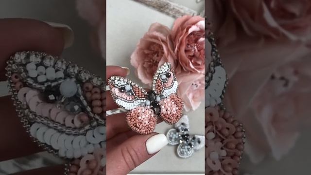 Брошь стрекоза из бисера своими руками | брошь бабочка из бисера и пайеток своими руками смотреть онлайн