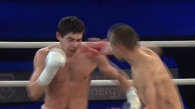 Ролик W5 Fighter с Константином Серебренниковым смотреть онлайн