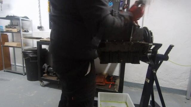 Renault 5 restoration project - Engine rebuild series - Part 1 - Disassembly timelapse смотреть онлайн