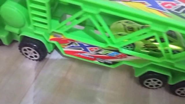Police toy truck vs race cars смотреть онлайн