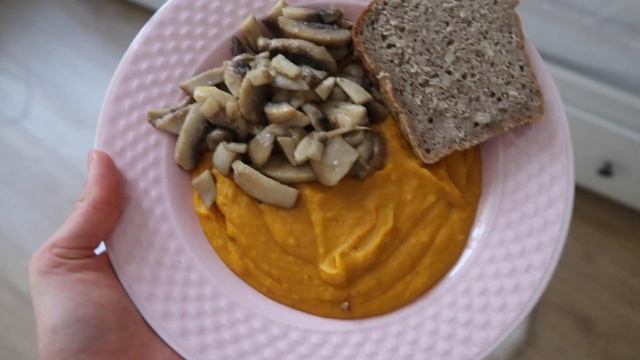 PRODUKTIVNÍ VÍKEND! | Farmářský trhy, uklízení, vaření & jóga смотреть онлайн