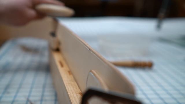 Making a Leather Cowboy Action Fast Draw Holster and Belt смотреть онлайн
