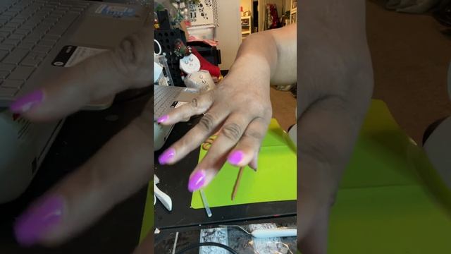 Cramps Ruined My Crafting With Clay смотреть онлайн