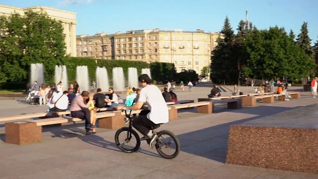 ТРЮКИ на BMX ВСЛЕПУЮ! КатаниеНаВыбывание S3E3. Антон Степанов и Моисей.