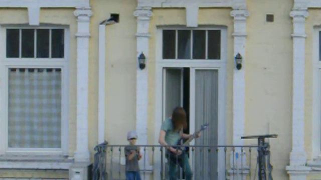 "Высокая музыка" - концерт на балконе (home video - High Rock) смотреть онлайн