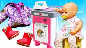 Детские мультики - Стираем одежду для куклы Беби Анабель! - Весёлые игры  дочки матери с Baby Doll