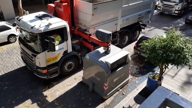 Аргентина "суббота и чистка мусорных баков"часть 1 смотреть онлайн