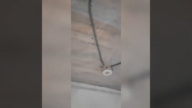 Замена испорченного полотна на потолке спустя три года!.. смотреть онлайн