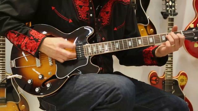 The New Gibson Memphis ES-390 w/ P90's • NAMM 2014 смотреть онлайн
