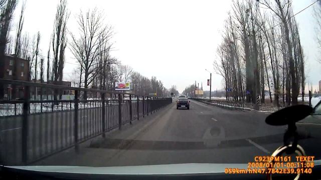 Чуть не збил пешехода смотреть онлайн
