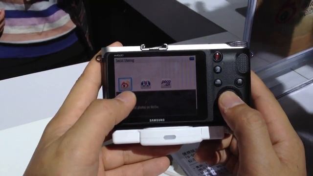Samsung NX210 Hands-on смотреть онлайн