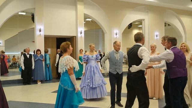 "Летучая мышь"! "Fledermaus Quadrille"! смотреть онлайн
