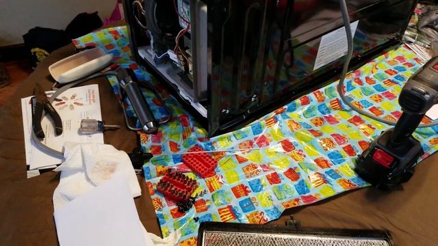 Microwave loud buzzing and no heat (FIXED) смотреть онлайн