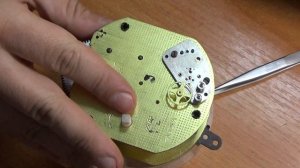 Ремонт, профилактика, репассаж настольных механических часов Весна, разборка