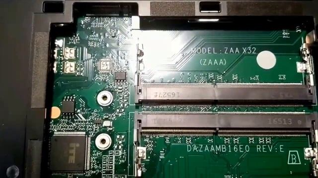 Acer Aspire E17 E5-774-33LZ (NX.GECEU.016) смотреть онлайн