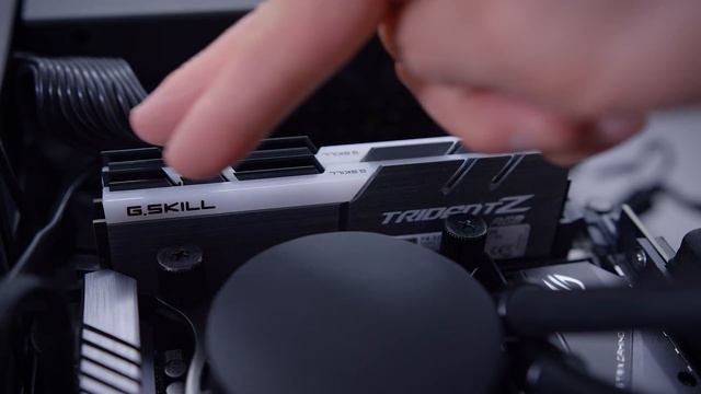 My Custom Mac Pro смотреть онлайн