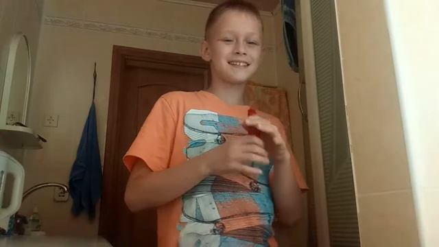 ЕМ ПЕРЕЦ ЧИЛИ!ОНЕМЕЛ ЯЗЫК! смотреть онлайн