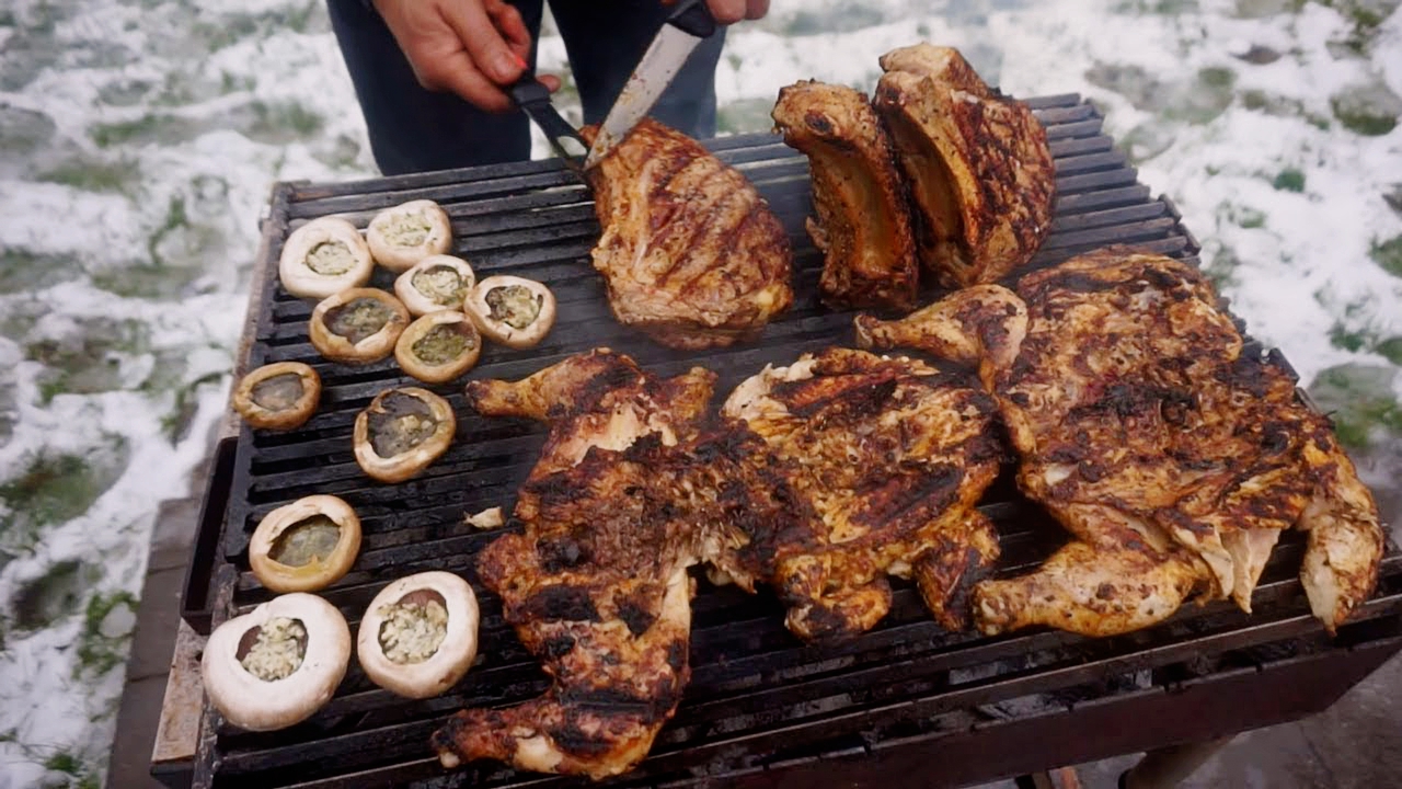 Шашлык из курицы и антрекота телятины. Рецепты от Жоржа смотреть онлайн