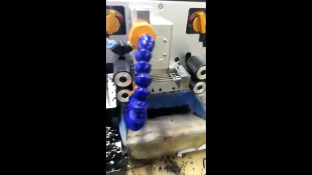 Станок для мерной резки и зачистки проводов KNS-MR220 смотреть онлайн