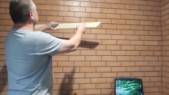 Имитация кирпичной кладки без скотча. Окончание. смотреть онлайн